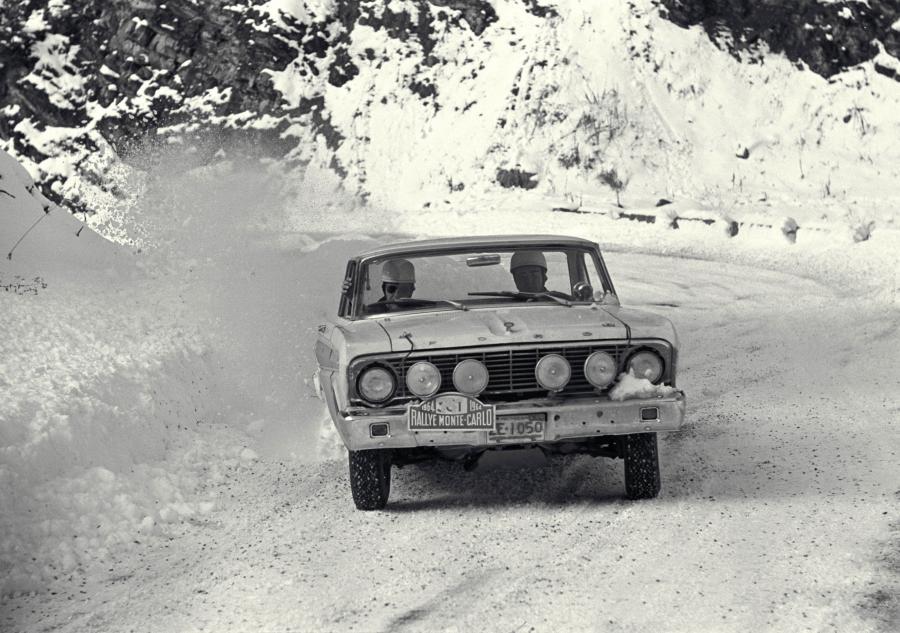  Ford Falcon 1964 года  (фото 6 из 24)